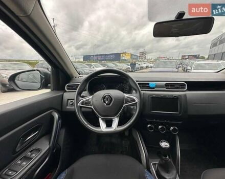 Серый Рено Дастер, объемом двигателя 1.6 л и пробегом 38 тыс. км за 14690 $, фото 30 на Automoto.ua