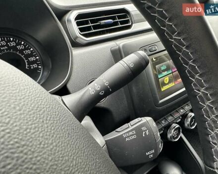 Сірий Рено Дастер, об'ємом двигуна 1.46 л та пробігом 88 тис. км за 18950 $, фото 20 на Automoto.ua