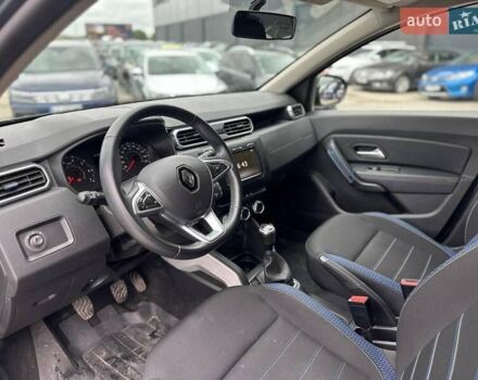 Серый Рено Дастер, объемом двигателя 1.6 л и пробегом 38 тыс. км за 14690 $, фото 20 на Automoto.ua