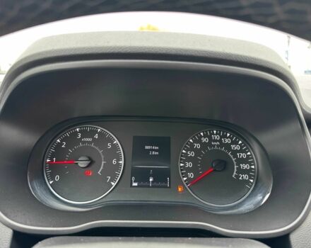 Сірий Рено Дастер, об'ємом двигуна 1.5 л та пробігом 88 тис. км за 18950 $, фото 14 на Automoto.ua