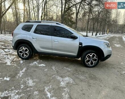 Серый Рено Дастер, объемом двигателя 1.5 л и пробегом 150 тыс. км за 16500 $, фото 3 на Automoto.ua