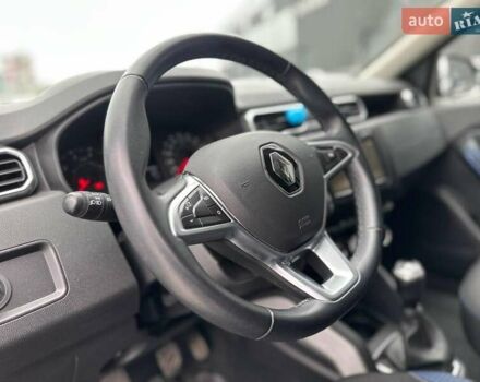 Серый Рено Дастер, объемом двигателя 1.6 л и пробегом 38 тыс. км за 14690 $, фото 21 на Automoto.ua