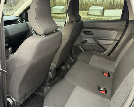 Серый Рено Дастер, объемом двигателя 1.5 л и пробегом 58 тыс. км за 15500 $, фото 8 на Automoto.ua