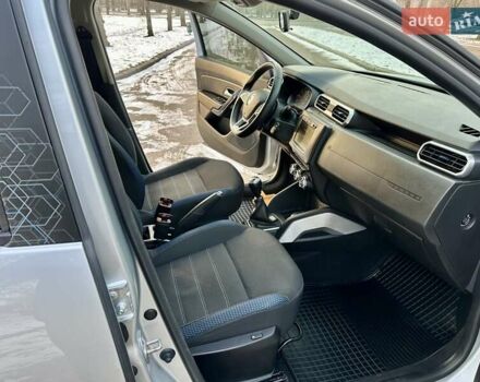 Серый Рено Дастер, объемом двигателя 1.5 л и пробегом 150 тыс. км за 16500 $, фото 18 на Automoto.ua