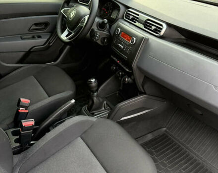 Серый Рено Дастер, объемом двигателя 1.5 л и пробегом 58 тыс. км за 15500 $, фото 6 на Automoto.ua