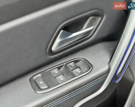 Серый Рено Дастер, объемом двигателя 1.6 л и пробегом 38 тыс. км за 14690 $, фото 16 на Automoto.ua