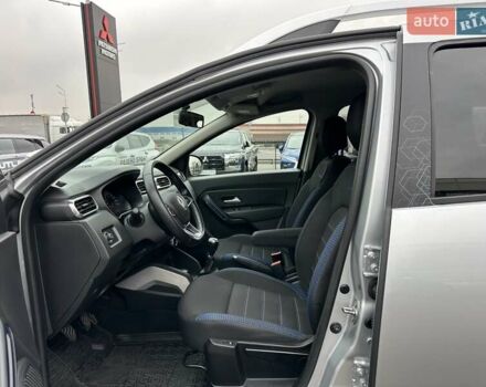 Сірий Рено Дастер, об'ємом двигуна 1.46 л та пробігом 88 тис. км за 18950 $, фото 16 на Automoto.ua