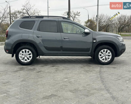 Серый Рено Дастер, объемом двигателя 1.6 л и пробегом 20 тыс. км за 19400 $, фото 10 на Automoto.ua