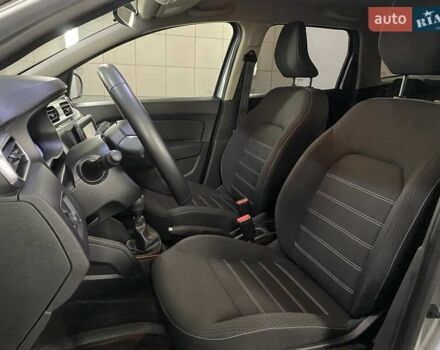 Рено Дастер 2022 в Умани на Automoto.ua Серый Рено Дастер, объемом двигателя 1.6 л и пробегом 69 тыс. км за 19999 $, фото 21 на Automoto.ua