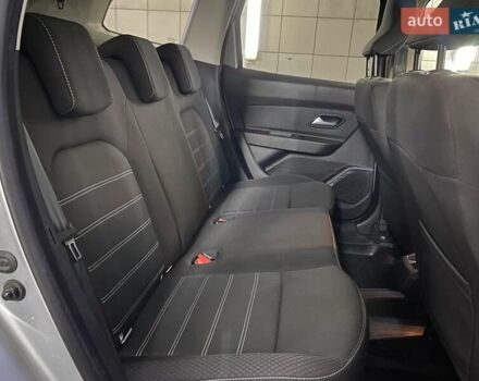 Рено Дастер 2022 в Умани на Automoto.ua Серый Рено Дастер, объемом двигателя 1.6 л и пробегом 69 тыс. км за 19999 $, фото 25 на Automoto.ua
