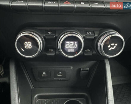 Серый Рено Дастер, объемом двигателя 1.6 л и пробегом 20 тыс. км за 19400 $, фото 45 на Automoto.ua