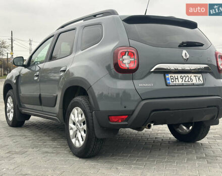 Серый Рено Дастер, объемом двигателя 1.6 л и пробегом 20 тыс. км за 19400 $, фото 6 на Automoto.ua