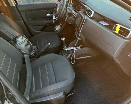 Сірий Рено Дастер, об'ємом двигуна 1.5 л та пробігом 130 тис. км за 17500 $, фото 6 на Automoto.ua