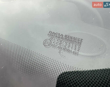 Серый Рено Дастер, объемом двигателя 1.6 л и пробегом 20 тыс. км за 19400 $, фото 22 на Automoto.ua