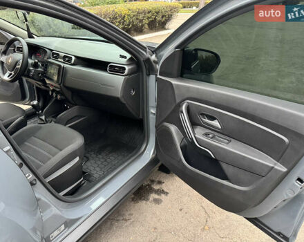 Серый Рено Дастер, объемом двигателя 1.5 л и пробегом 121 тыс. км за 19800 $, фото 16 на Automoto.ua