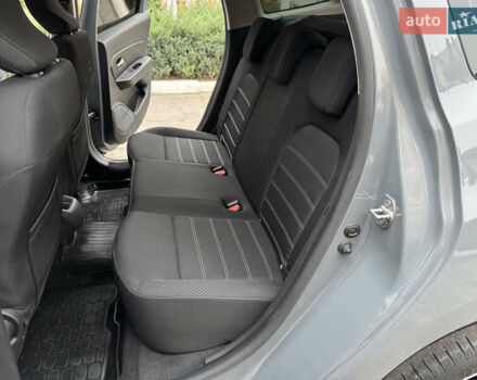 Серый Рено Дастер, объемом двигателя 1.5 л и пробегом 121 тыс. км за 19800 $, фото 15 на Automoto.ua