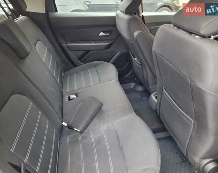 Серый Рено Дастер, объемом двигателя 1.6 л и пробегом 12 тыс. км за 18900 $, фото 18 на Automoto.ua