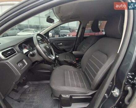 Серый Рено Дастер, объемом двигателя 1.46 л и пробегом 117 тыс. км за 19800 $, фото 9 на Automoto.ua