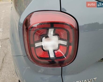 Серый Рено Дастер, объемом двигателя 1.6 л и пробегом 12 тыс. км за 18900 $, фото 24 на Automoto.ua