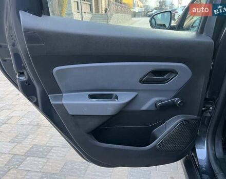 Сірий Рено Дастер, об'ємом двигуна 1.5 л та пробігом 46 тис. км за 17900 $, фото 17 на Automoto.ua