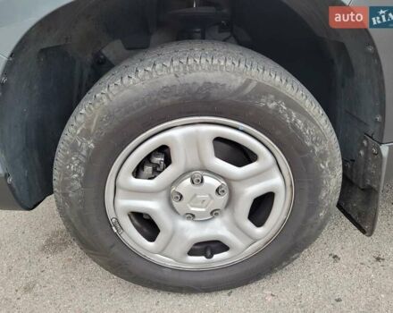 Серый Рено Дастер, объемом двигателя 1.6 л и пробегом 12 тыс. км за 18900 $, фото 22 на Automoto.ua