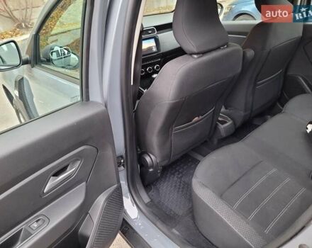 Серый Рено Дастер, объемом двигателя 1.6 л и пробегом 12 тыс. км за 18900 $, фото 16 на Automoto.ua
