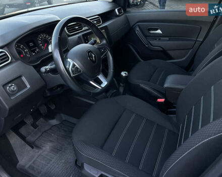 Серый Рено Дастер, объемом двигателя 1.5 л и пробегом 56 тыс. км за 18200 $, фото 11 на Automoto.ua