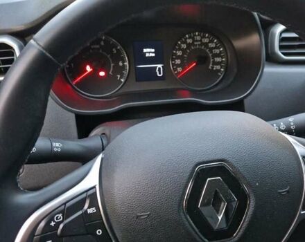 Сірий Рено Дастер, об'ємом двигуна 1.6 л та пробігом 37 тис. км за 15800 $, фото 4 на Automoto.ua