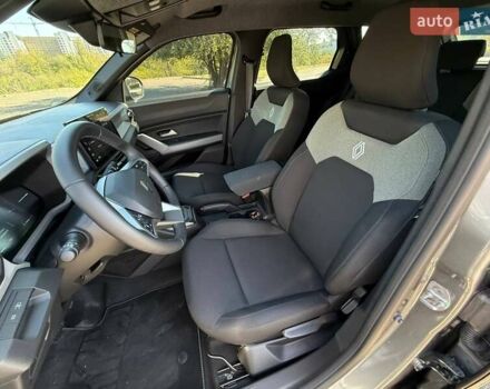 Серый Рено Дастер, объемом двигателя 1.33 л и пробегом 4 тыс. км за 26000 $, фото 31 на Automoto.ua