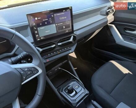 Серый Рено Дастер, объемом двигателя 1.33 л и пробегом 4 тыс. км за 26000 $, фото 45 на Automoto.ua