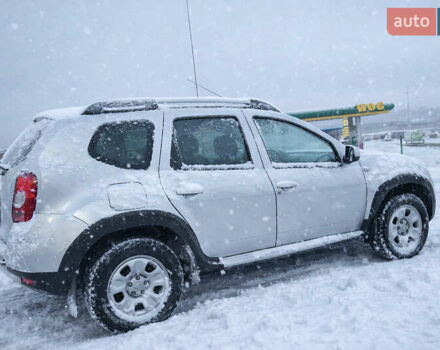 Серый Рено Дастер, объемом двигателя 1.6 л и пробегом 140 тыс. км за 8700 $, фото 1 на Automoto.ua