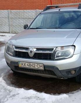 Серый Рено Дастер, объемом двигателя 1.6 л и пробегом 221 тыс. км за 7000 $, фото 1 на Automoto.ua