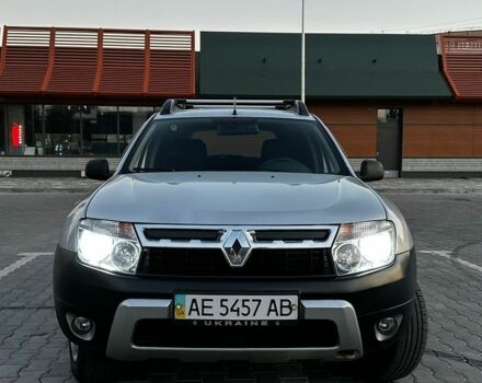 Серый Рено Дастер, объемом двигателя 1.45 л и пробегом 115 тыс. км за 7800 $, фото 1 на Automoto.ua