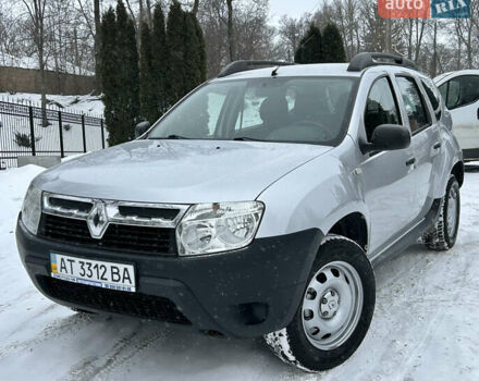 Серый Рено Дастер, объемом двигателя 1.6 л и пробегом 92 тыс. км за 8400 $, фото 1 на Automoto.ua