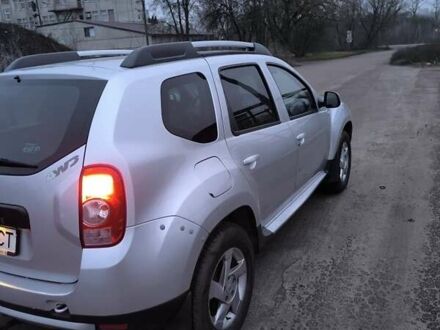 Серый Рено Дастер, объемом двигателя 1.6 л и пробегом 166 тыс. км за 10200 $, фото 1 на Automoto.ua