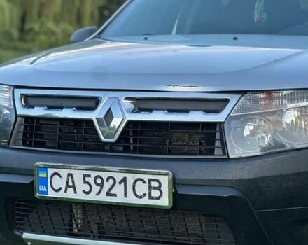 Серый Рено Дастер, объемом двигателя 1.6 л и пробегом 260 тыс. км за 7500 $, фото 1 на Automoto.ua