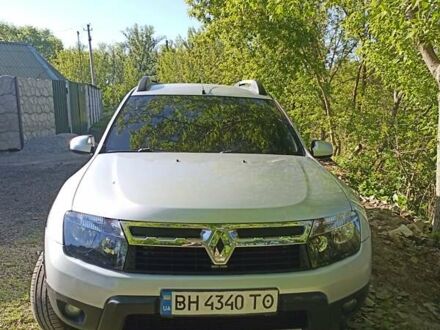 Рено Дастер 2013 в Краматорске на Automoto.ua Серый Рено Дастер, объемом двигателя 1.46 л и пробегом 190 тыс. км за 9000 $, фото 1 на Automoto.ua