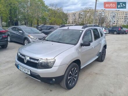 Серый Рено Дастер, объемом двигателя 1.46 л и пробегом 200 тыс. км за 8300 $, фото 1 на Automoto.ua