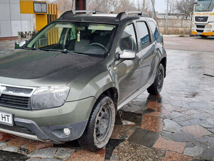 Серый Рено Дастер, объемом двигателя 1.6 л и пробегом 299 тыс. км за 5900 $, фото 1 на Automoto.ua