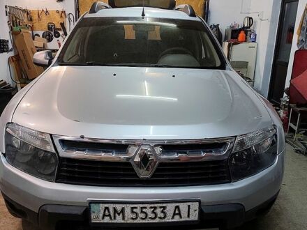 Серый Рено Дастер, объемом двигателя 1.5 л и пробегом 215 тыс. км за 8500 $, фото 1 на Automoto.ua