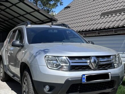 Рено Дастер 2015 в Киеве на Automoto.ua Серый Рено Дастер, объемом двигателя 1.6 л и пробегом 161 тыс. км за 10000 $, фото 1 на Automoto.ua
