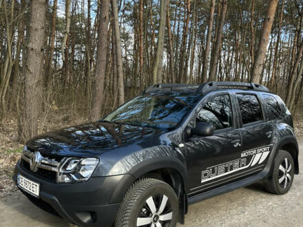 Рено Дастер 2017 в Кельменцах на Automoto.ua Серый Рено Дастер, объемом двигателя 1.46 л и пробегом 146 тыс. км за 12700 $, фото 1 на Automoto.ua