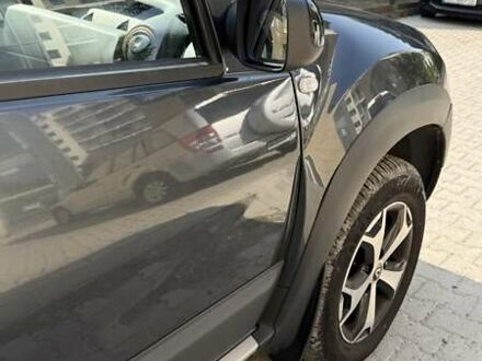 Рено Дастер 2017 в Киеве на Automoto.ua Серый Рено Дастер, объемом двигателя 1.6 л и пробегом 91 тыс. км за 12500 $, фото 1 на Automoto.ua