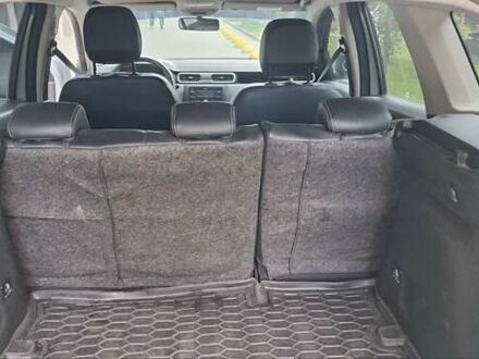 Серый Рено Дастер, объемом двигателя 1.6 л и пробегом 153 тыс. км за 13000 $, фото 1 на Automoto.ua