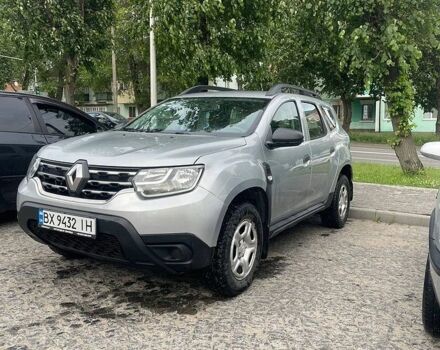 Серый Рено Дастер, объемом двигателя 1.5 л и пробегом 205 тыс. км за 15700 $, фото 1 на Automoto.ua