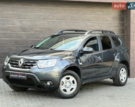 Серый Рено Дастер, объемом двигателя 1.46 л и пробегом 121 тыс. км за 17899 $, фото 1 на Automoto.ua