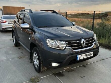 Серый Рено Дастер, объемом двигателя 1.5 л и пробегом 130 тыс. км за 17500 $, фото 1 на Automoto.ua