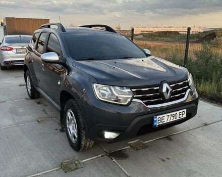 Серый Рено Дастер, объемом двигателя 1.5 л и пробегом 130 тыс. км за 17500 $, фото 1 на Automoto.ua