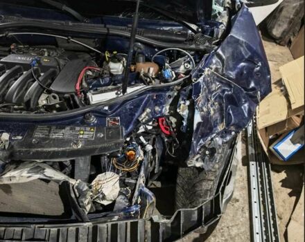 Синий Рено Дастер, объемом двигателя 1.6 л и пробегом 102 тыс. км за 3300 $, фото 2 на Automoto.ua