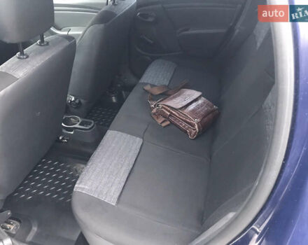 Синий Рено Дастер, объемом двигателя 1.6 л и пробегом 212 тыс. км за 9300 $, фото 2 на Automoto.ua